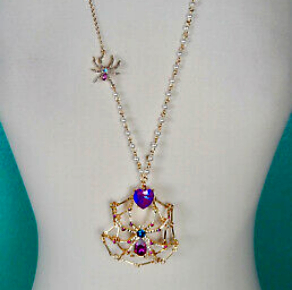 Betsy Johnson Beautiful Blue Widow Purple Heart Spider Necklace